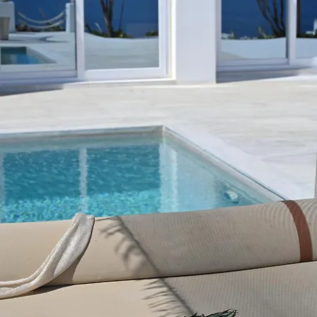 Lia Mykonos
