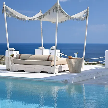 Lia Mykonos فيلة *