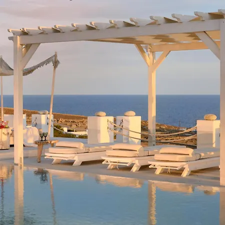 Lia Mykonos فيلة كالافاتيس