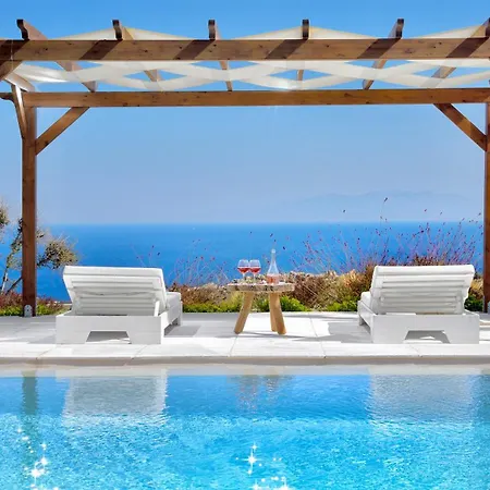 Lia Mykonos * كالافاتيس