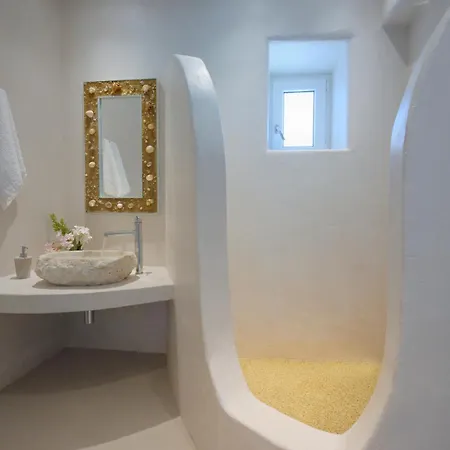 فيلة Lia Mykonos *