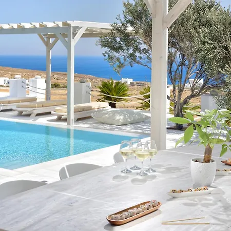 Lia Mykonos * Kalafatis