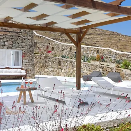 Lia Mykonos * Kalafatis